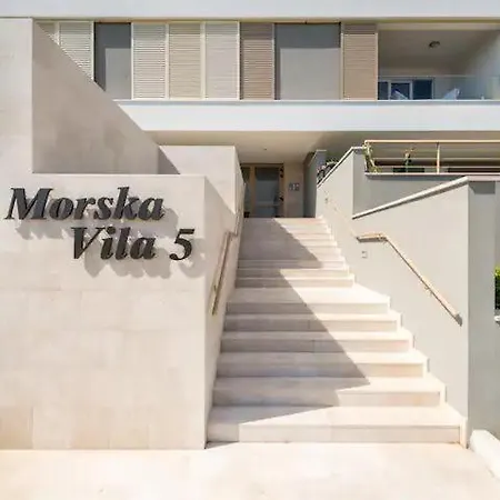 Apartment Style