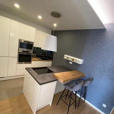 Apartment Style Split